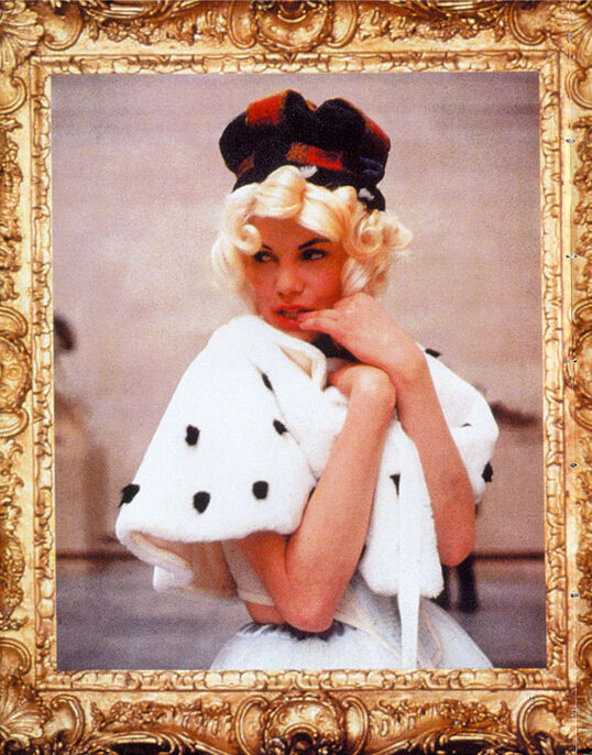 1993-94 - Vivienne Westwood show  Vivienne westwood punk, Vivienne westwood,  Vivienne westwood fashion