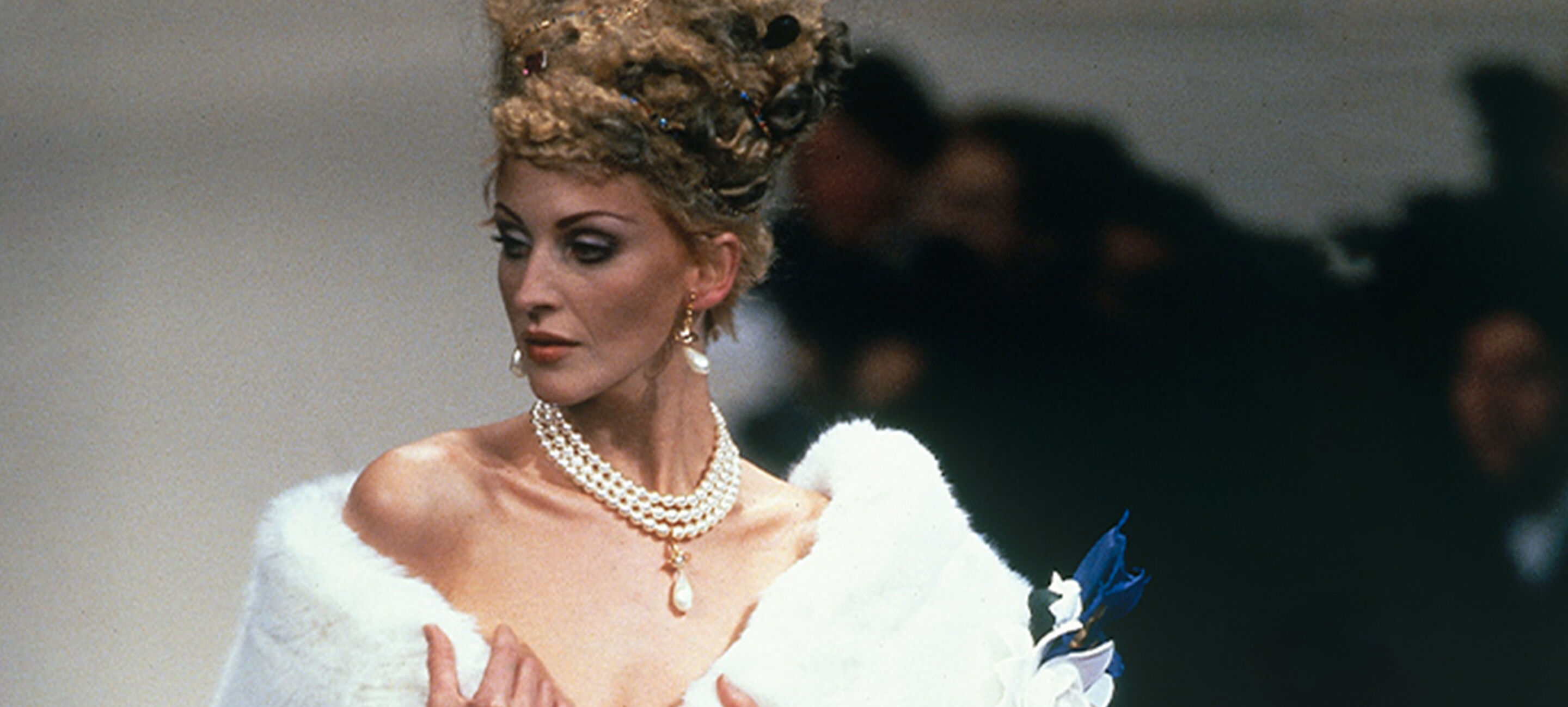 Vivienne Westwood 'broken Pearl' Drop Earrings in White | Lyst UK