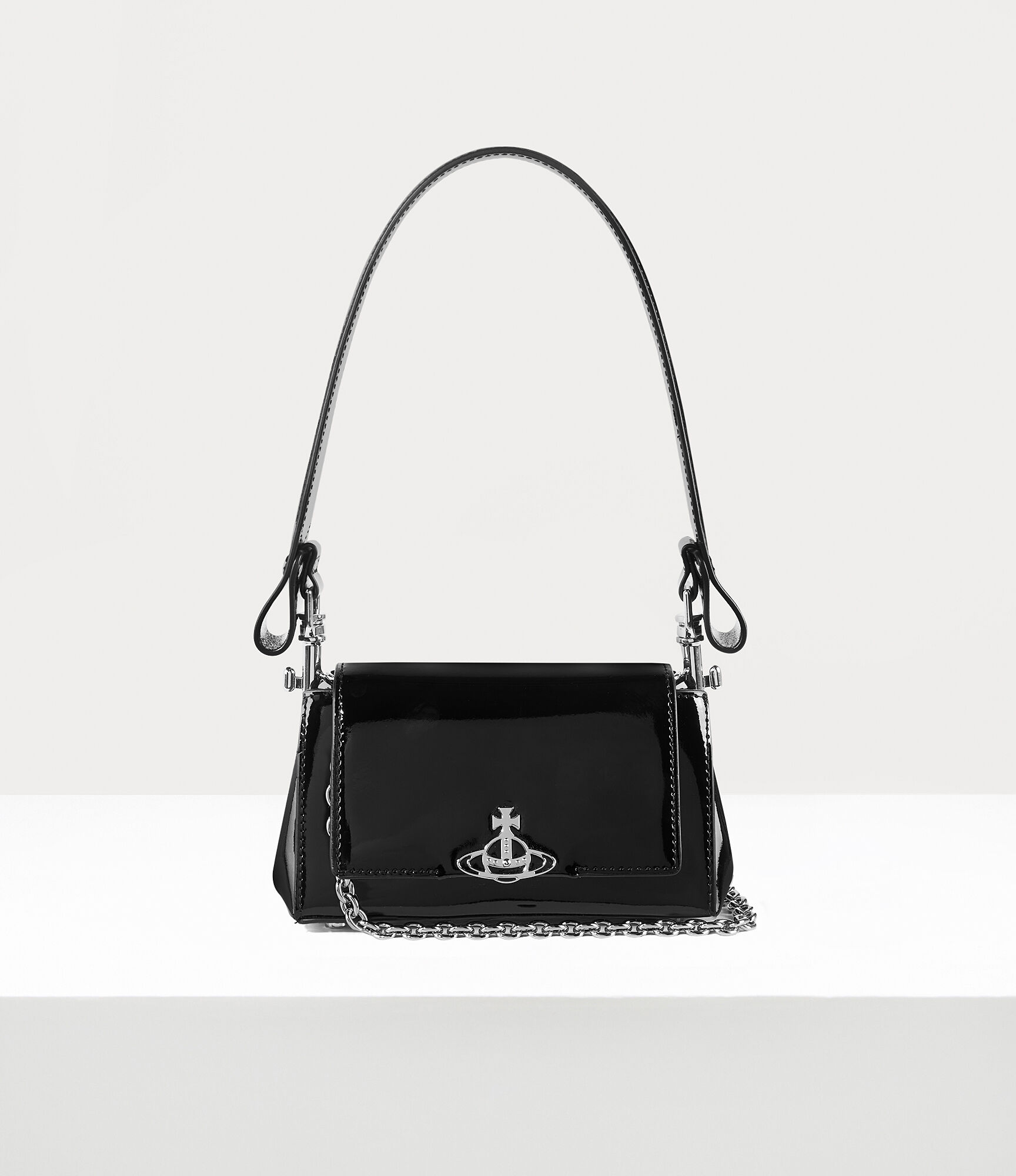 Hazel Small Handbag in black | Vivienne Westwood®